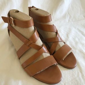 Söfft Riana Sandals, Size 8 | Like New, Box Included